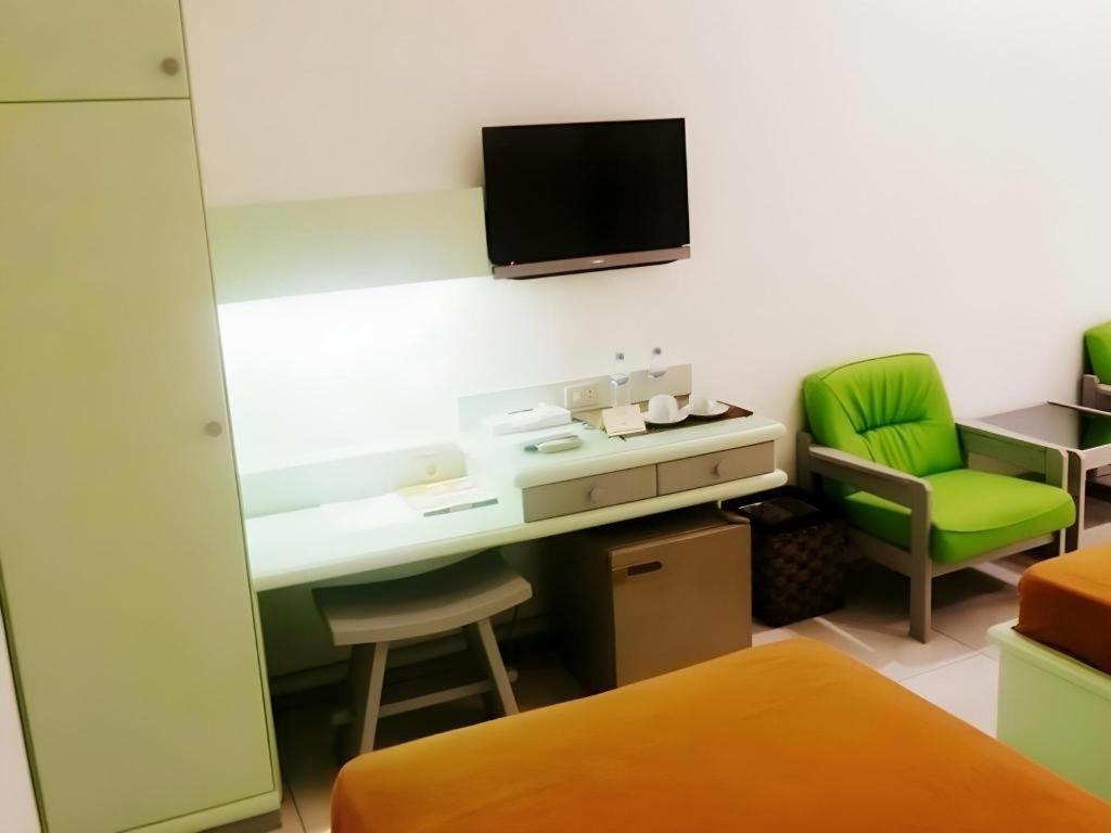 Hotel New Puri Garden Bandara Semarang Eksteriør bilde